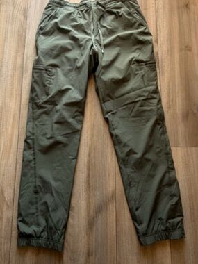 Eddie Bauer Olive Cargo Jogger Pants